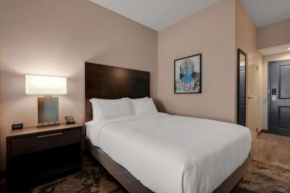 Bed, TV and multimedia, Coffee/tea facilities