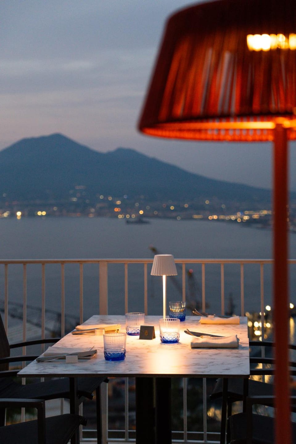 Natural landscape, Balcony/Terrace, Dining area, Evening entertainment, Sea view