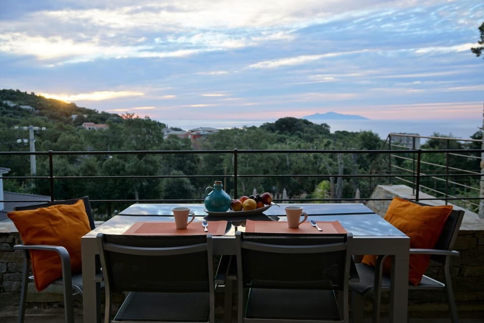 Patio, Sea view, Sunrise