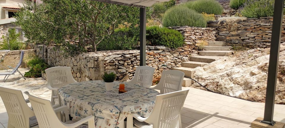 Day, Summer, Garden, Balcony/Terrace, Seating area, Garden view, Sea view