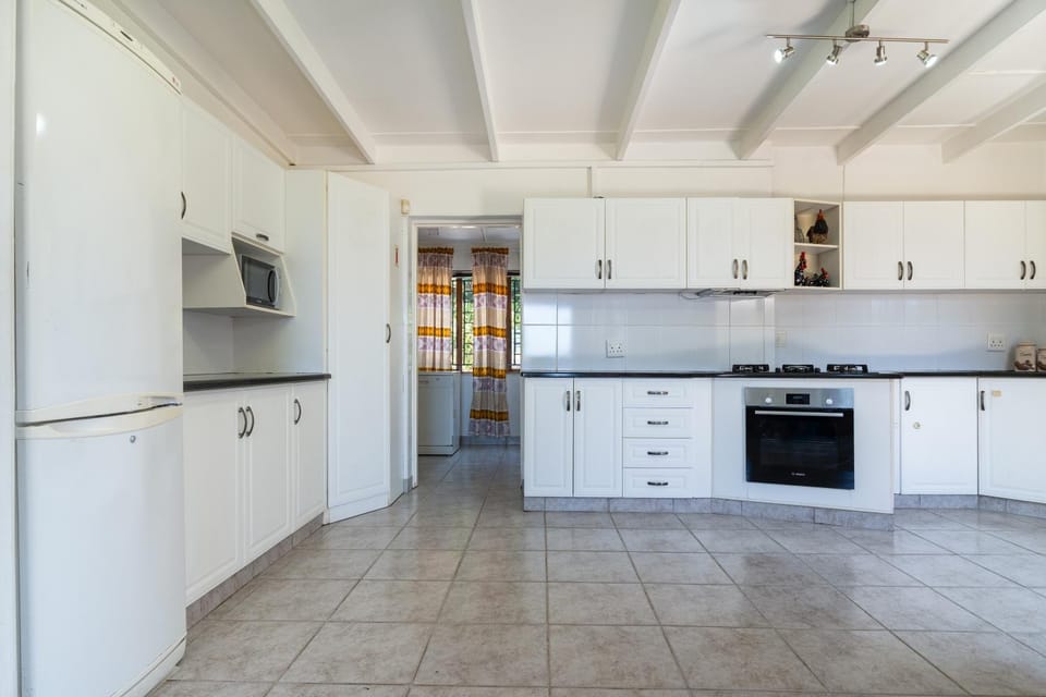 microwave, oven, stove, kitchen