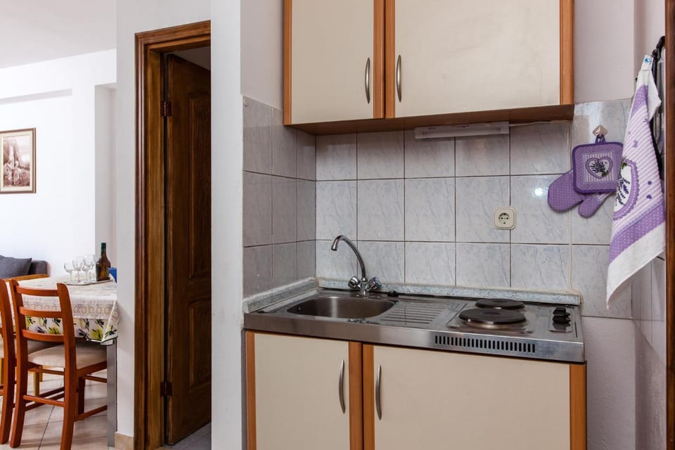 Apartments Blaženka Bed and Breakfast in Split-Dalmatia County