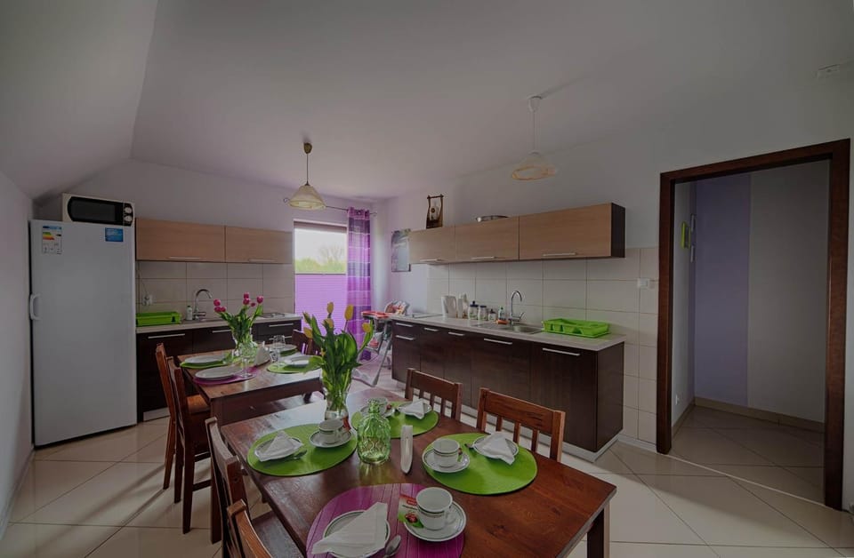 Kitchen or kitchenette, Kitchen or kitchenette, Communal kitchen