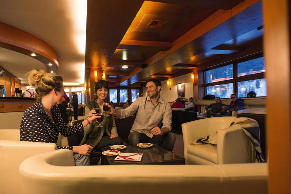 Lounge or bar
