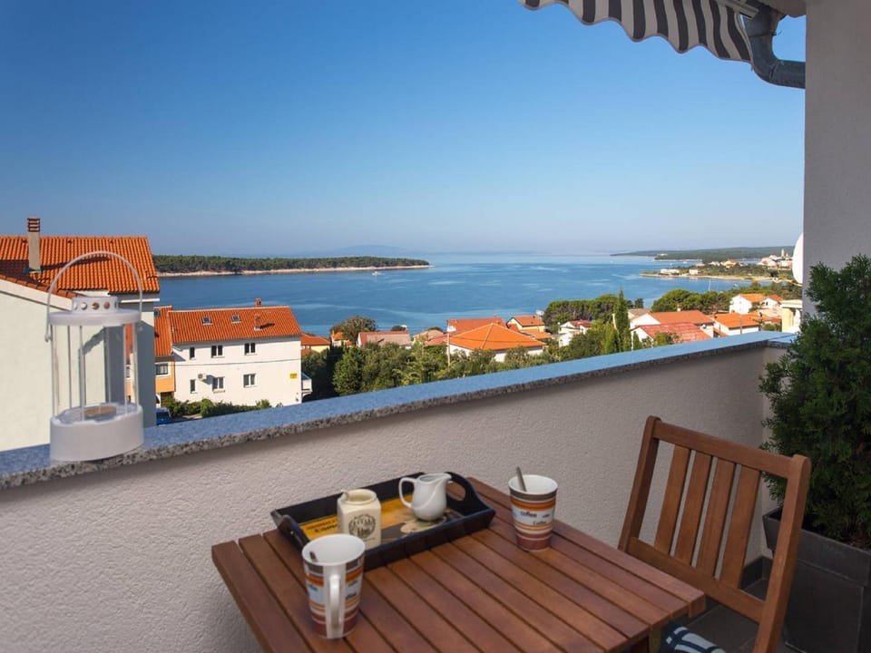 Spring, Day, Summer, Balcony/Terrace, On site, Pets, Pets, Sea view, young children, young children, older children, older children, Family, Family