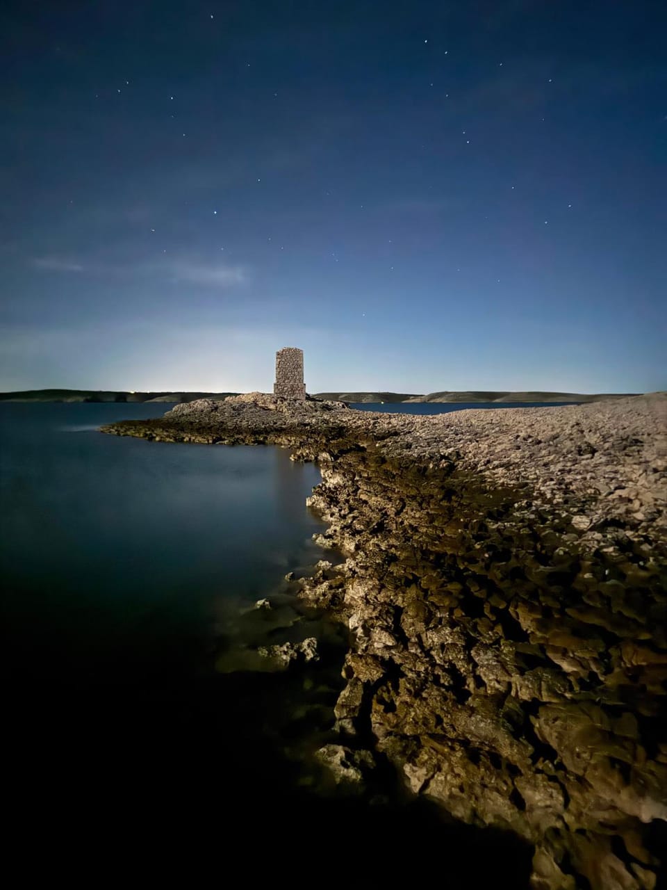 Nearby landmark, Natural landscape
