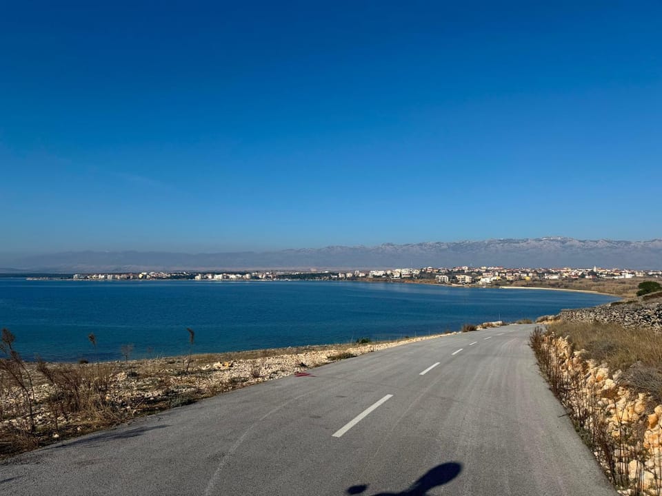 Day, Neighbourhood, Natural landscape