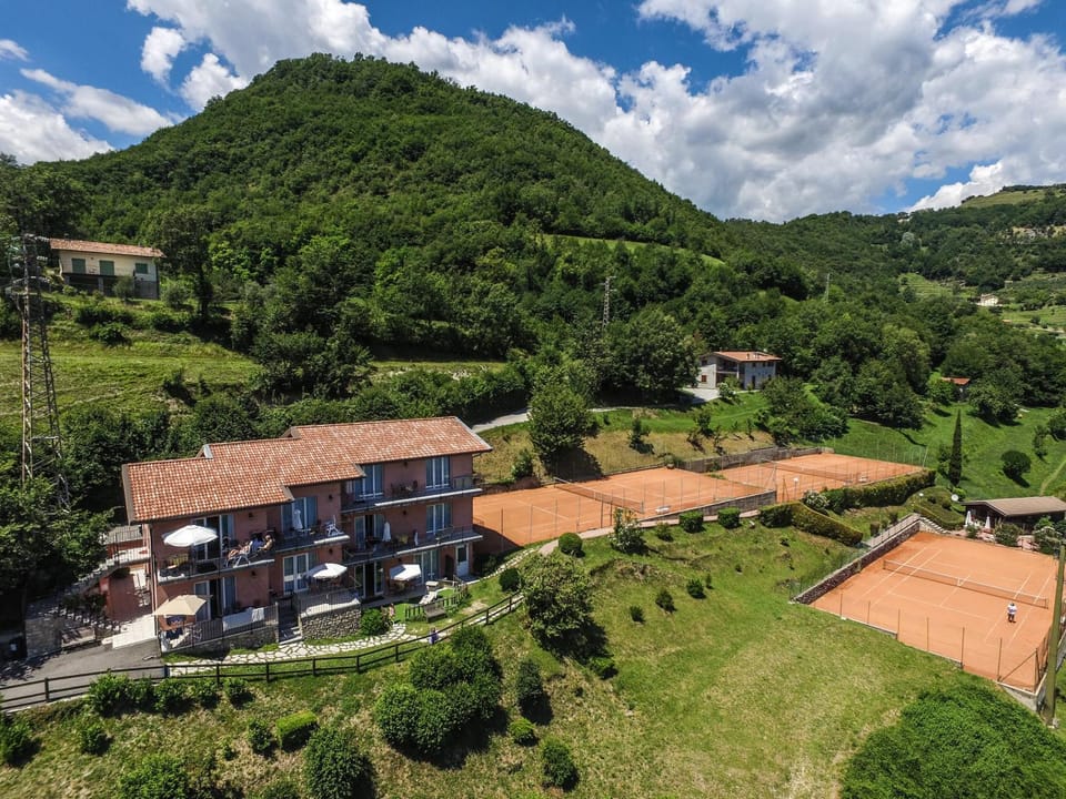 Property building, Bird's eye view