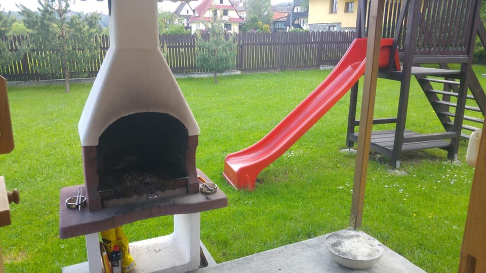 Natural landscape, BBQ facilities, Children play ground, Garden, Garden, Evening entertainment, Garden view