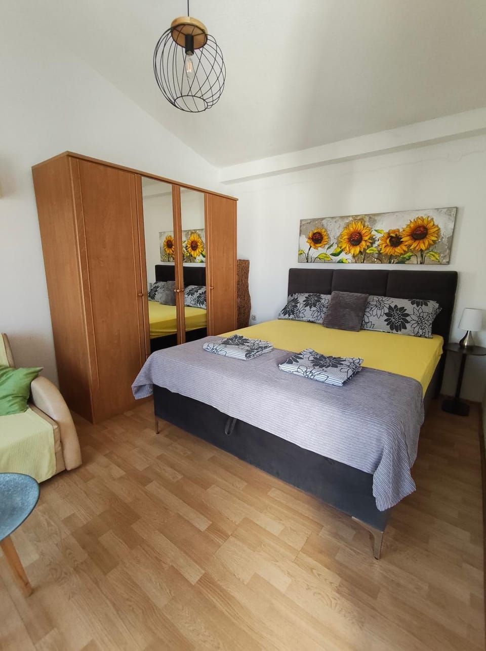 Bed, Bedroom