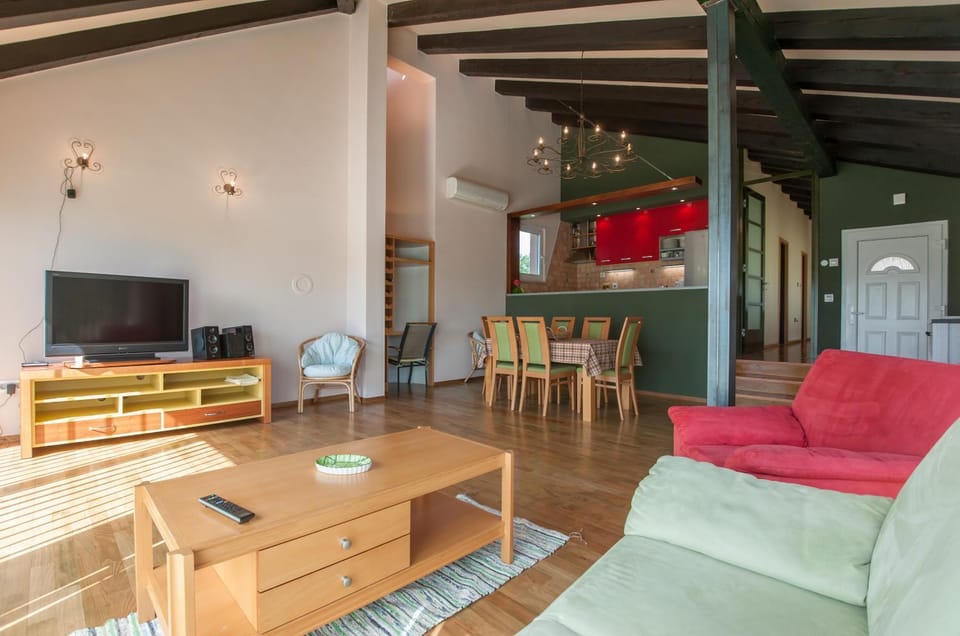 Holiday home Frankie Paradise House in Zadar County