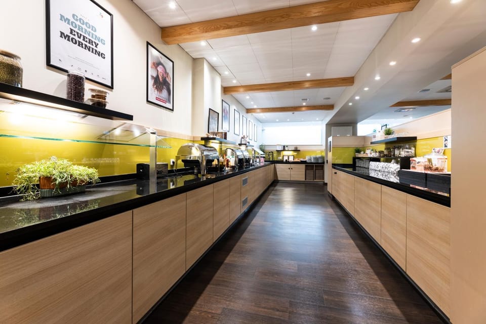 Breakfast, Buffet breakfast