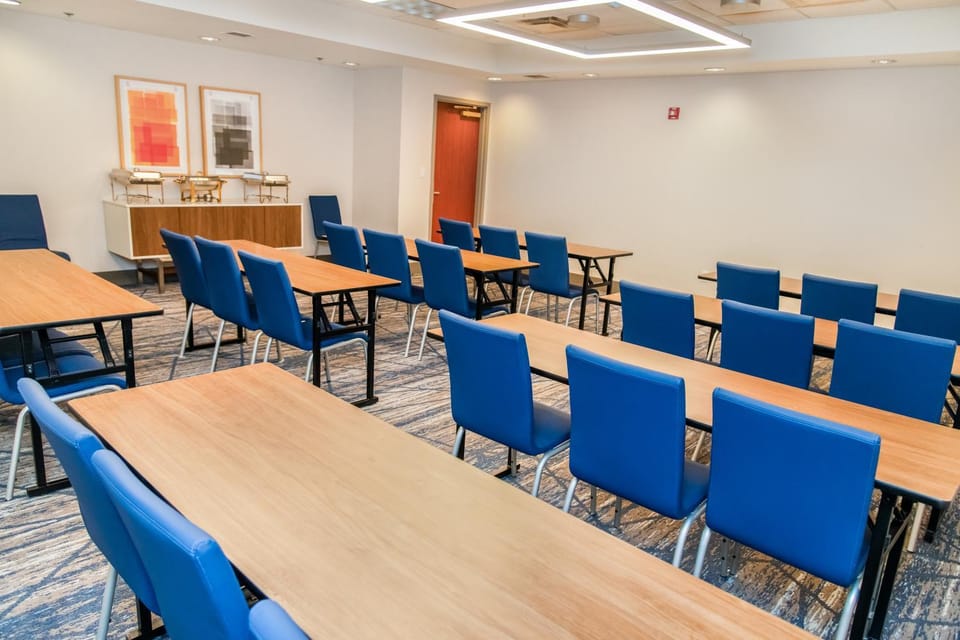 Meeting/conference room