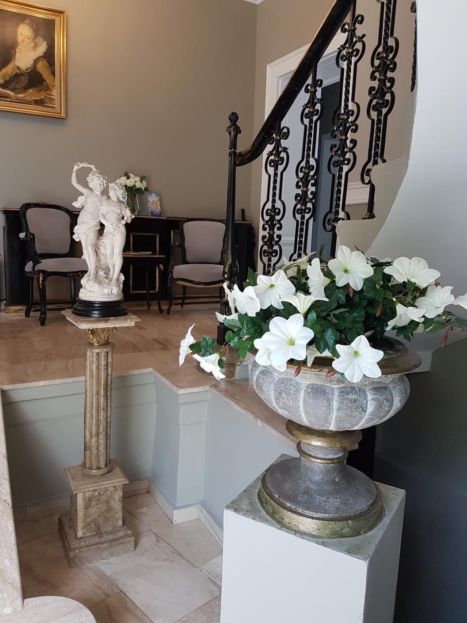 Seating area
