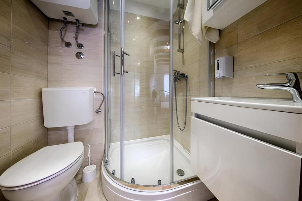 Riva Suite 1 Apartment in Komiža