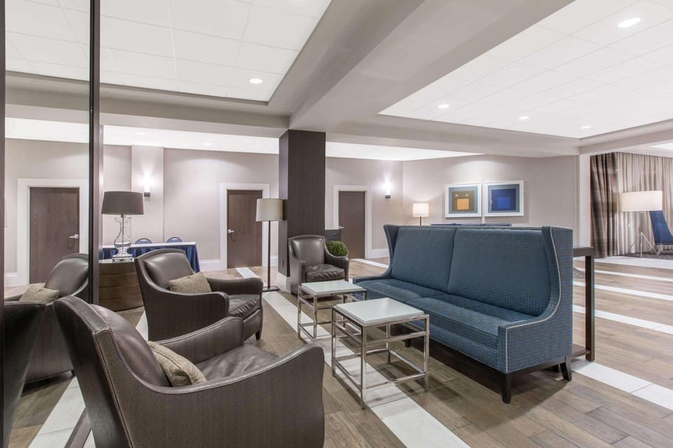 Lobby or reception, On site