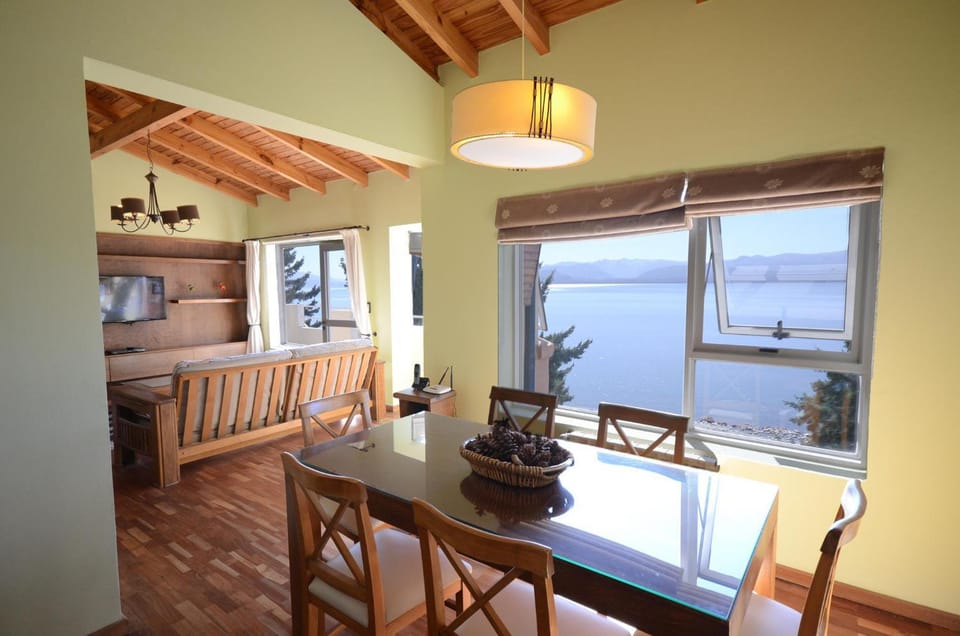 Dining area, Lake view, Mountain view