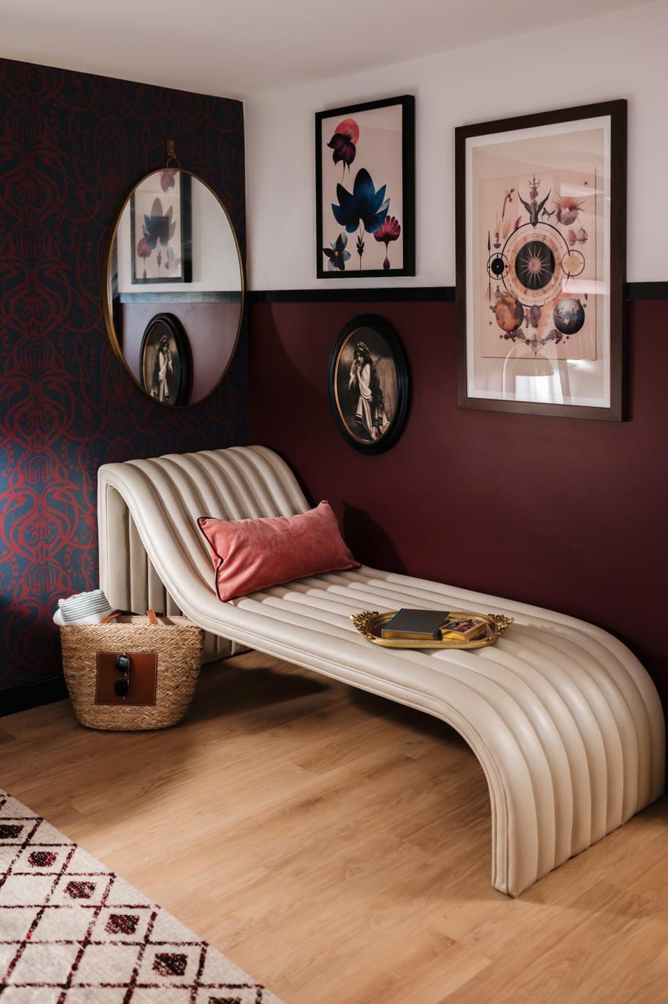 Decorative detail, Seating area