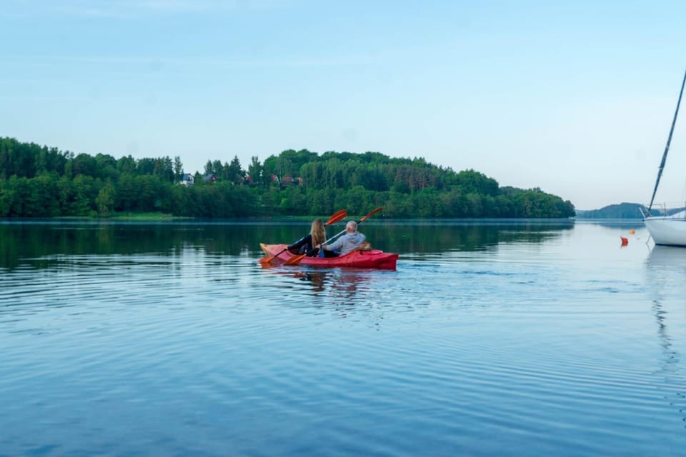 Canoeing, Lake view