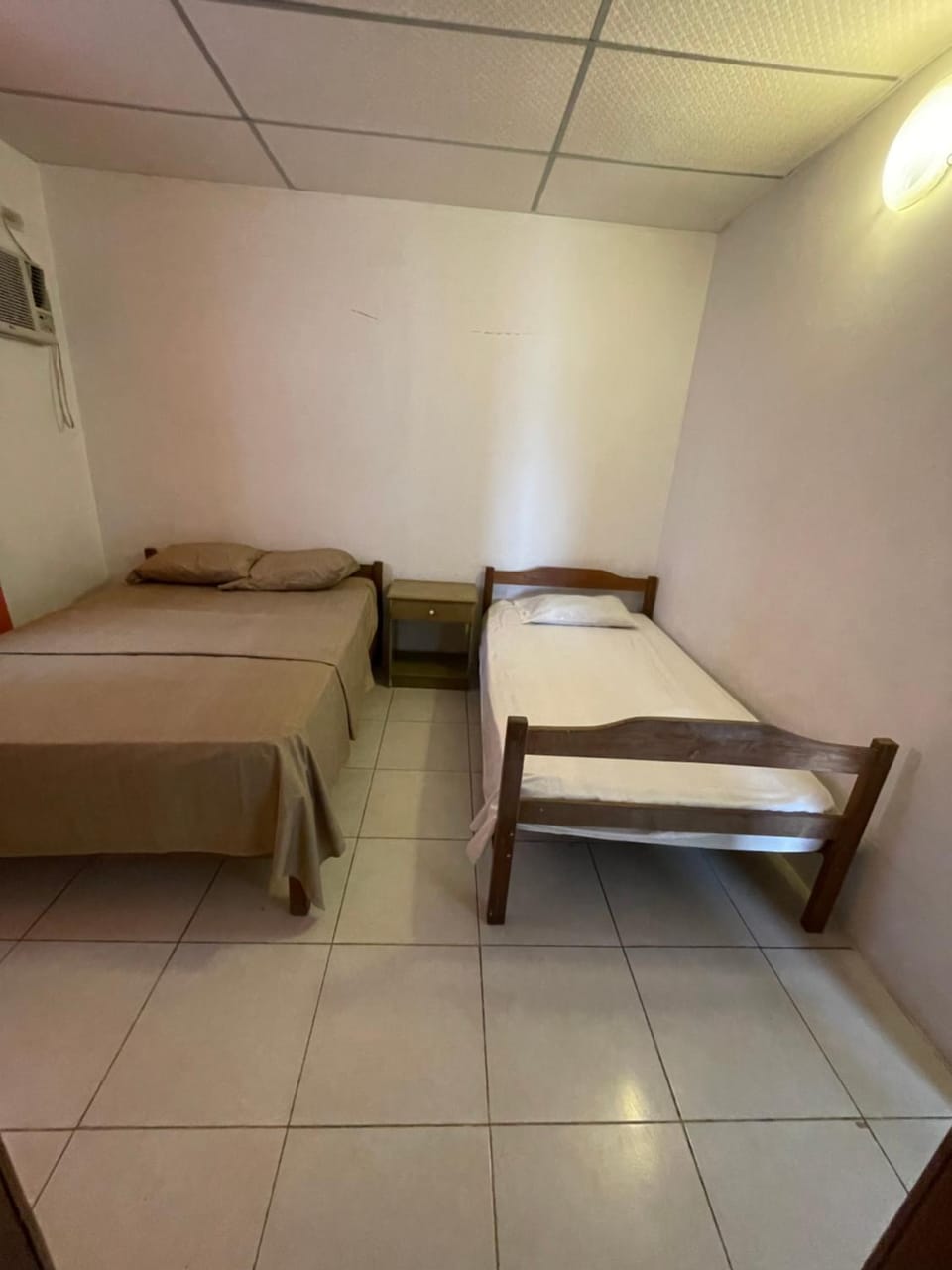 Hostal Montecarlos Bed and Breakfast in Salinas