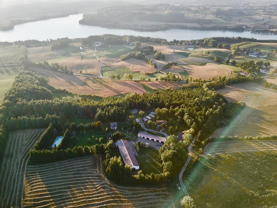 Off site, Day, Neighbourhood, Natural landscape, Bird's eye view, Summer, Lake view, Area and facilities, Swimming pool, Swimming pool, Location