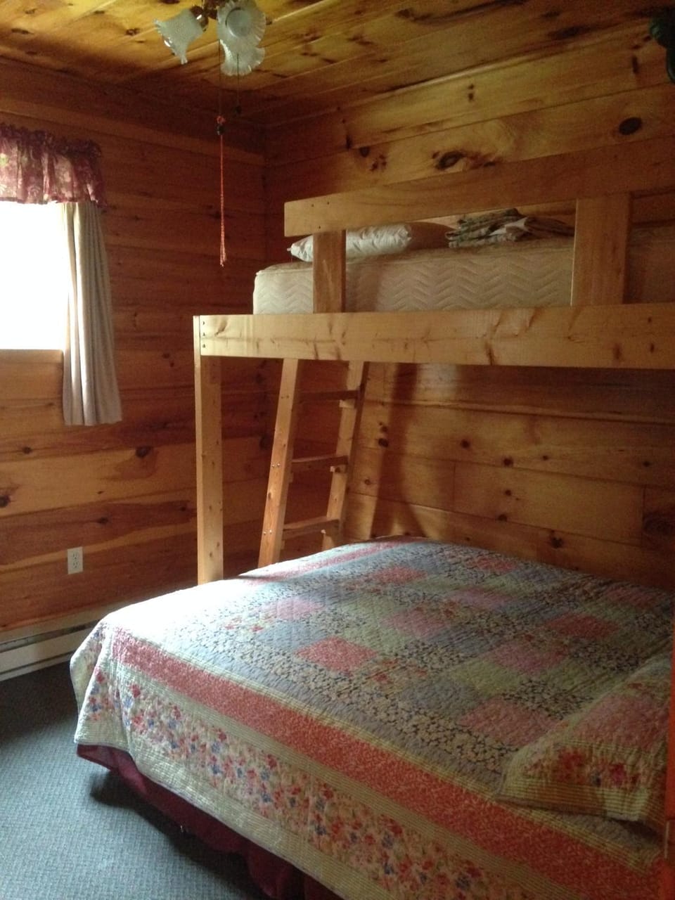 Meadowview Cottages Chalet in Prince Edward County