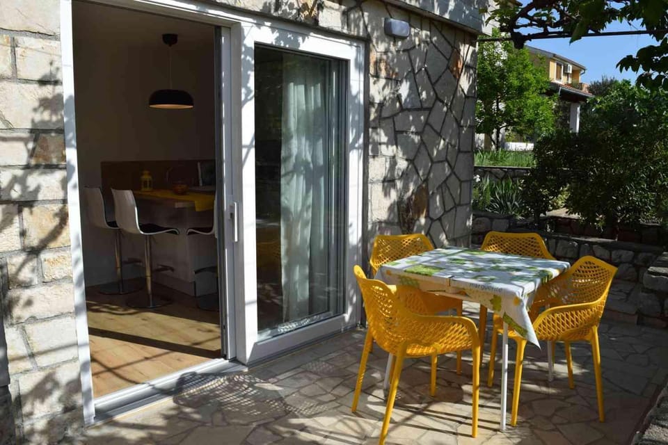 Patio, Garden, Balcony/Terrace