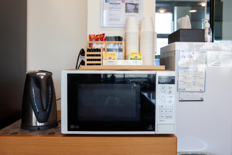 Coffee/tea facilities, minibar