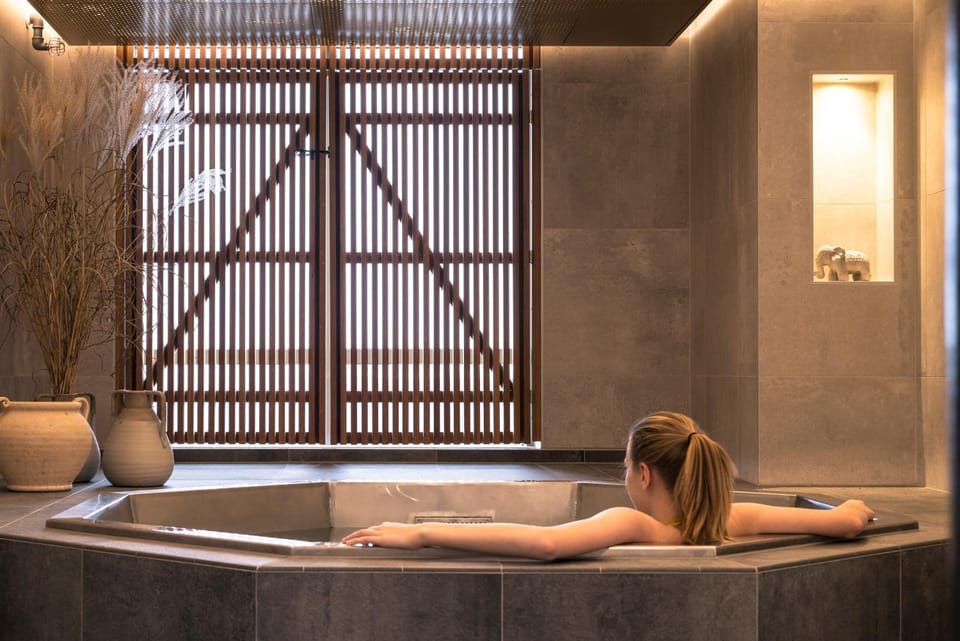 People, Hot Spring Bath, Spa and wellness centre/facilities, Spa and wellness centre/facilities