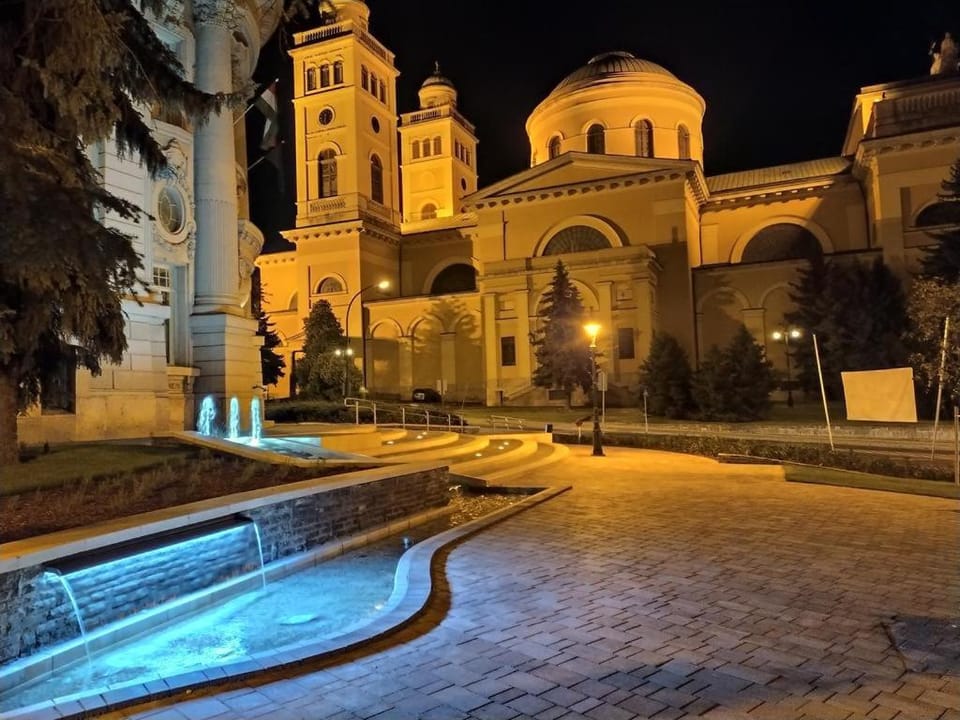 Nearby landmark