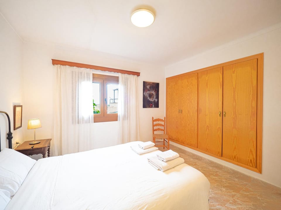 Bed, Bedroom, wardrobe