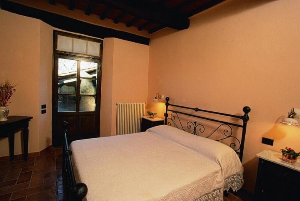 Le Piane Farm Stay in Tuscany