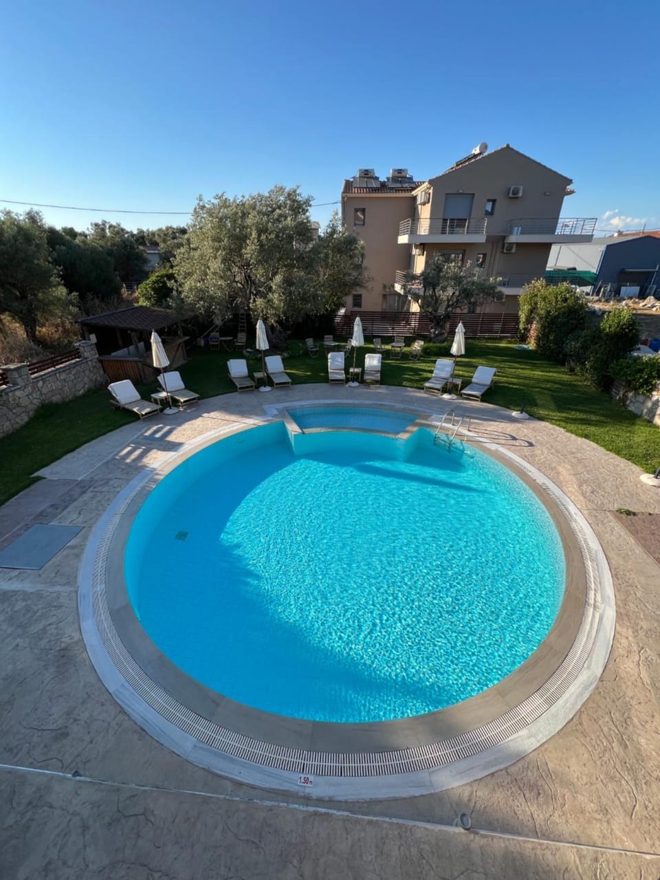 Swimming pool