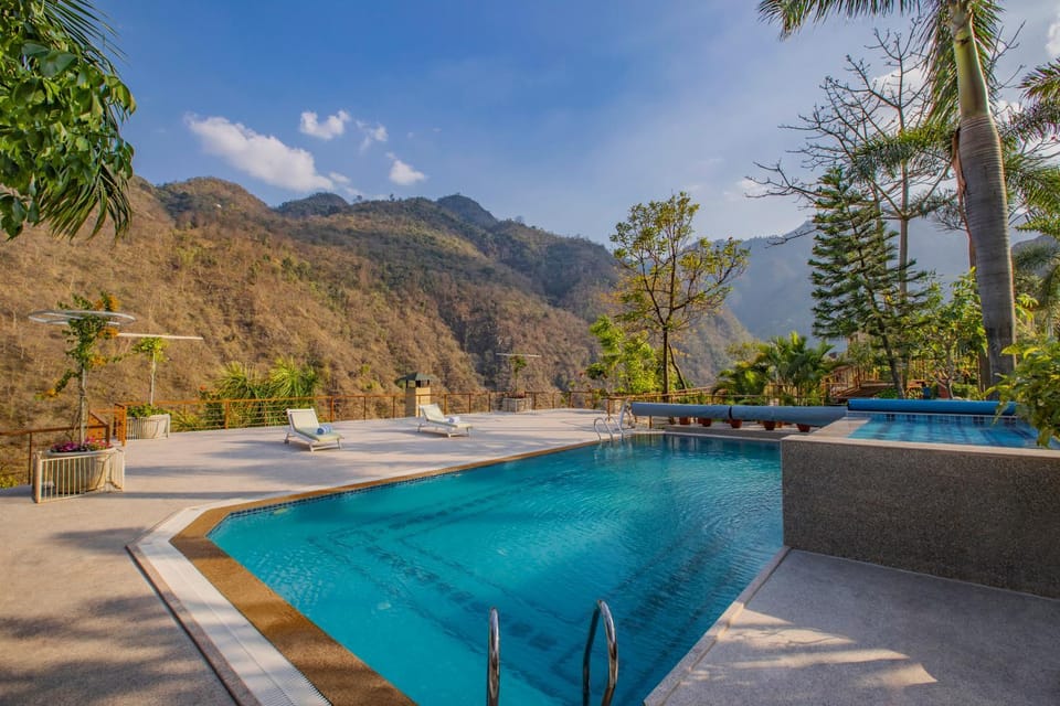 Pool view, Swimming pool, Swimming pool, sunbed
