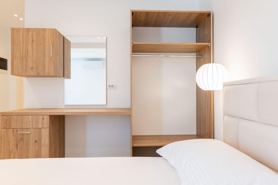 Bed, Photo of the whole room, Bedroom, wardrobe