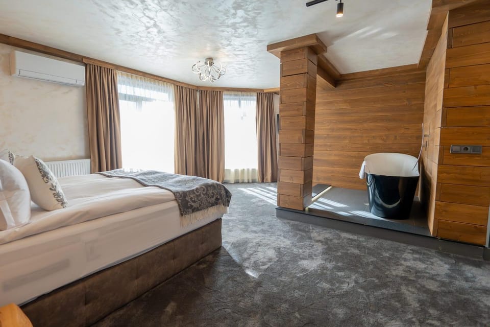 Bed, Bedroom, Bath, air conditioner