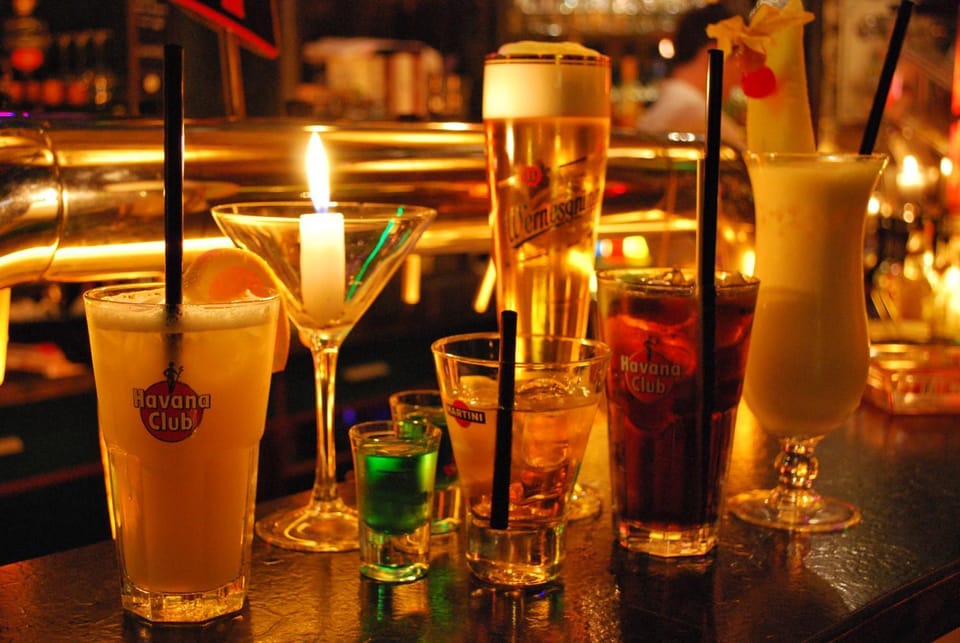 Drinks, Alcoholic drinks, Non alcoholic drinks
