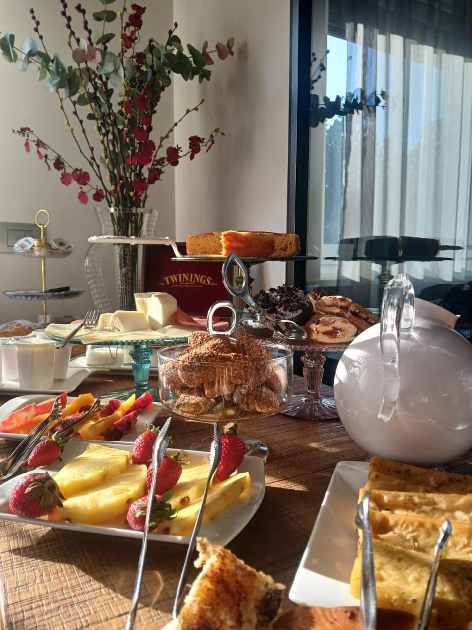 Breakfast, Buffet breakfast