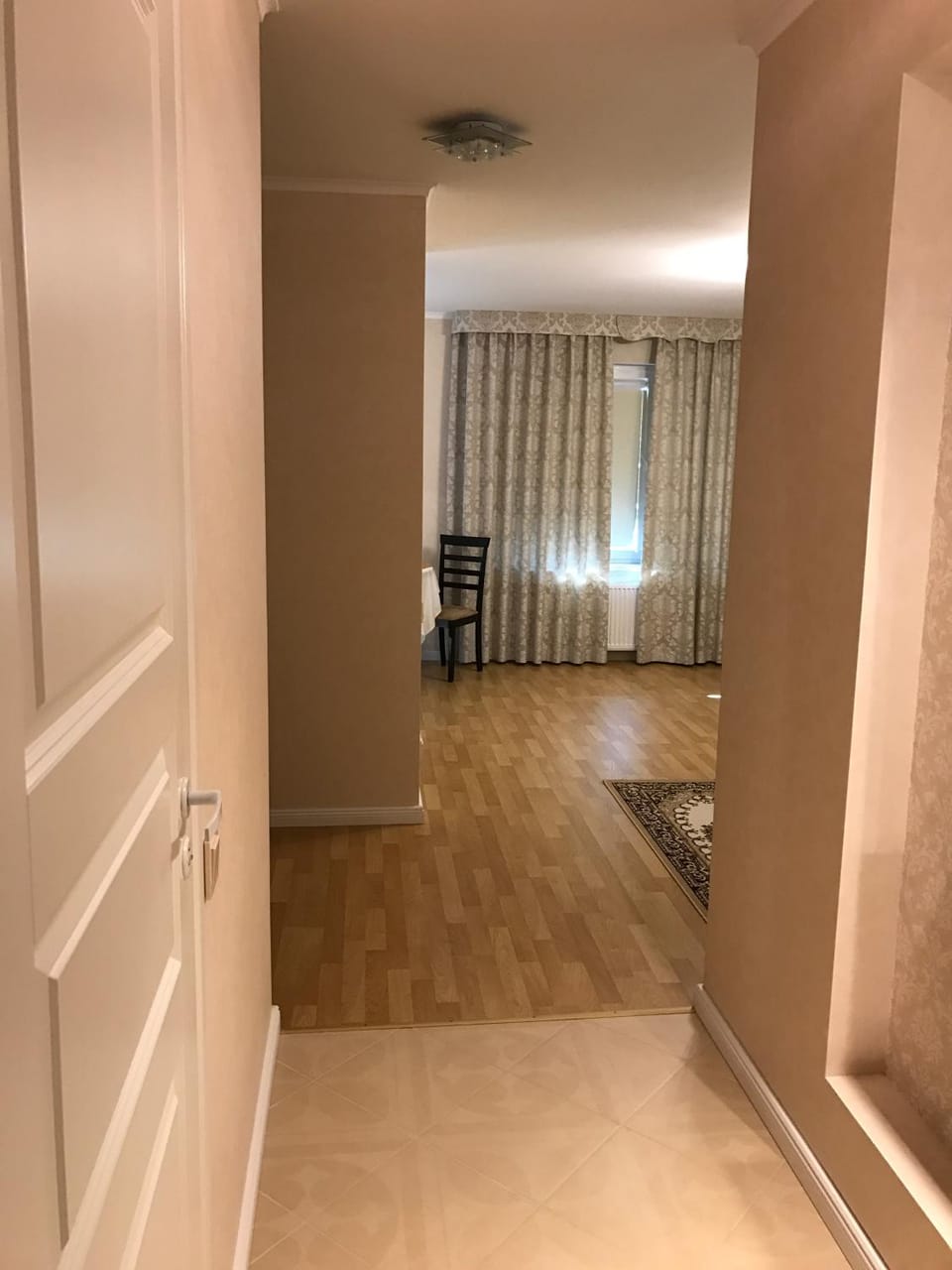 Photo of the whole room, Decorative detail, Area and facilities