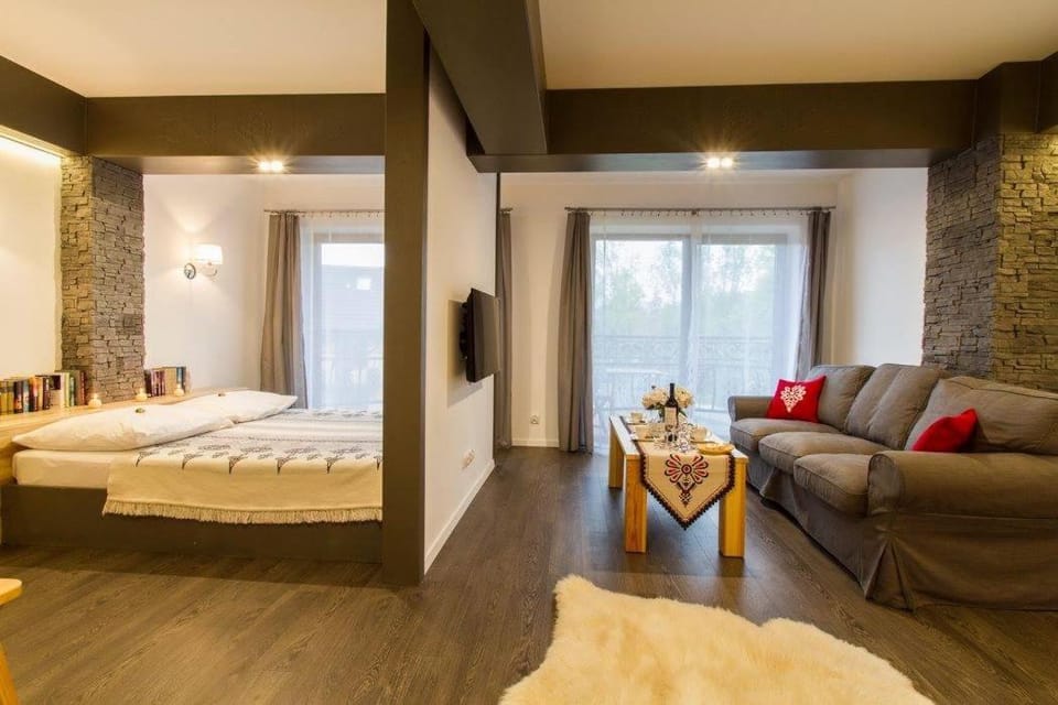 Seating area, Bedroom