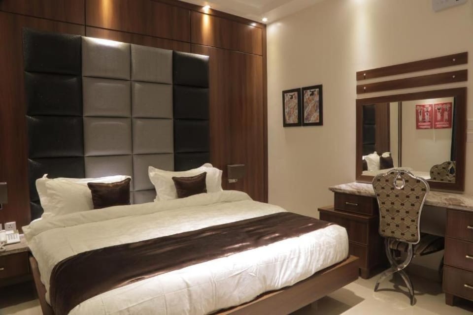 شقق الكادي السكنية للشقق المخدومة Apartment hotel in Saudi Arabia