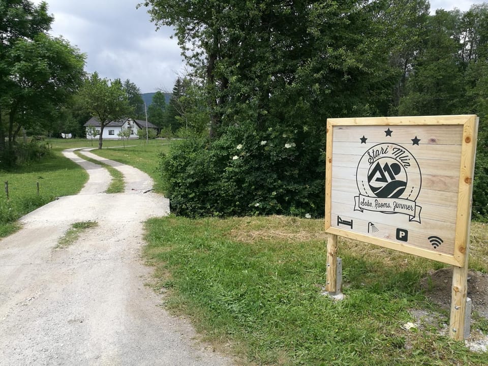 Day, Property logo or sign, Street view