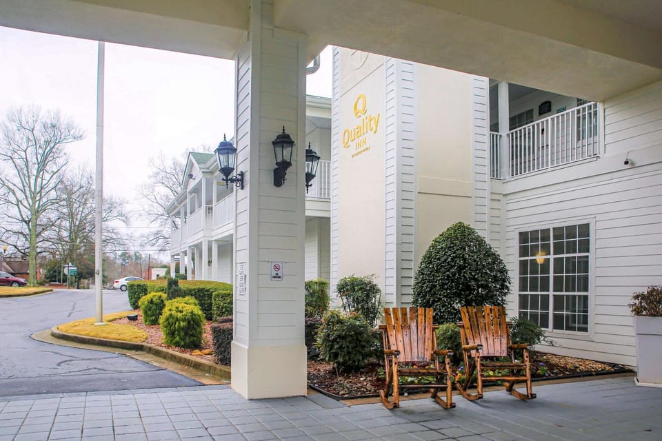 Property building, On site