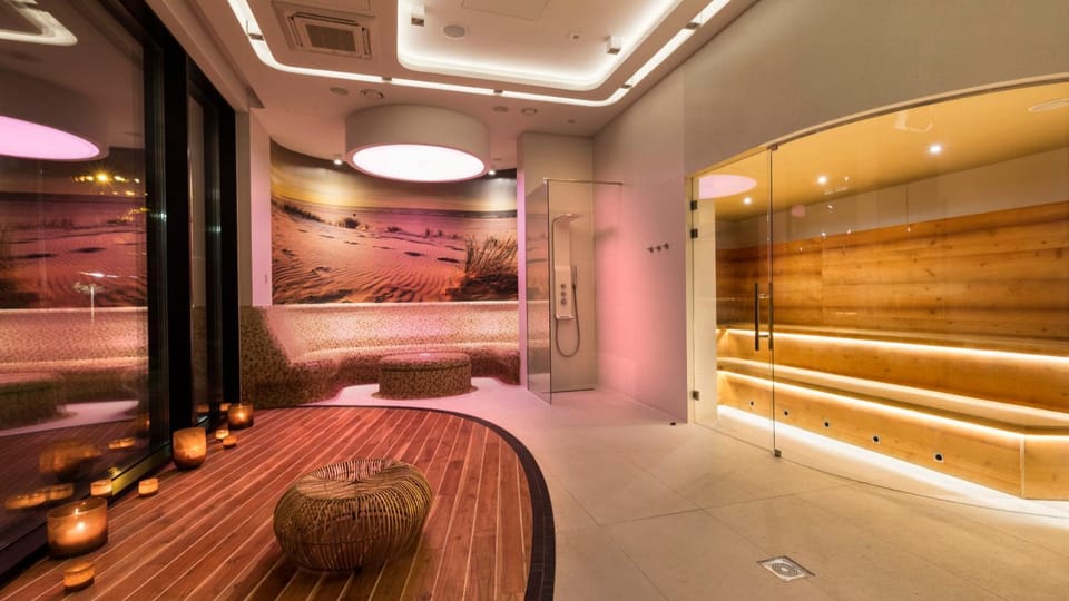 Shower, Sauna, Spa and wellness centre/facilities, Spa and wellness centre/facilities