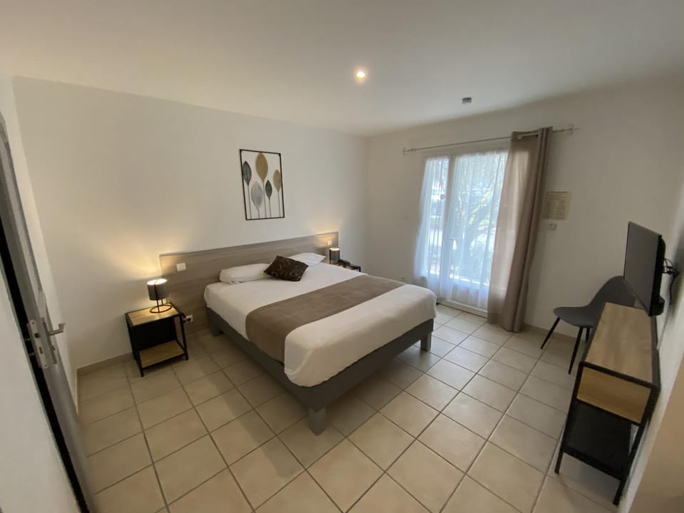 Logis Hôtel L'Oliveraie Hotel in Cognac