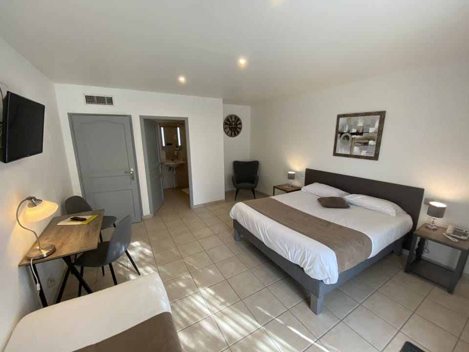 Logis Hôtel L'Oliveraie Hotel in Cognac