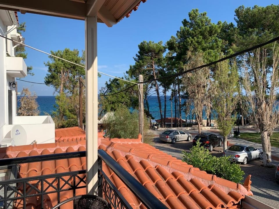 View (from property/room), Balcony/Terrace, Sea view, Street view