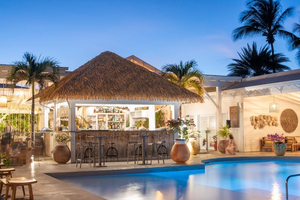 Lounge or bar, Pool view, Swimming pool