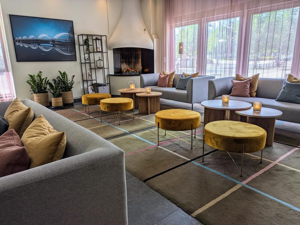 Communal lounge/ TV room, Seating area