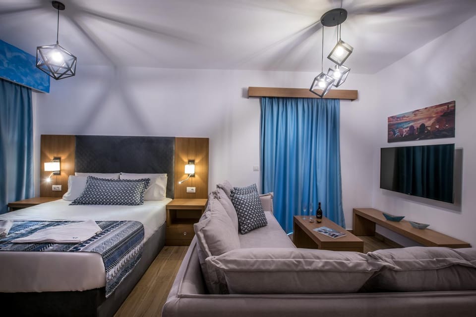 Bed, Living room, Photo of the whole room